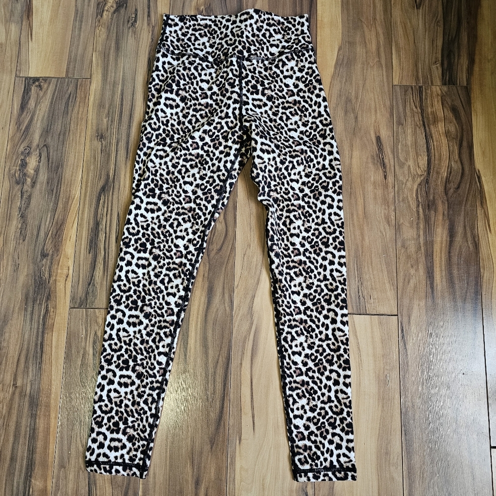Zyia Leopard Brilliant Scrunchy Hi-Rise 7/8 24”size 4